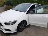 Mercedes-Benz B-KLASSE 200 7G- DCT  AMGVOLL JUNGE  STERNE - Mercedes-Benz E-Klasse: Van