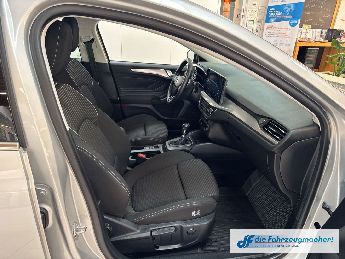 Fahrzeugabbildung Ford Focus Turnier Titanium Navi LED ACC El. Heckklap