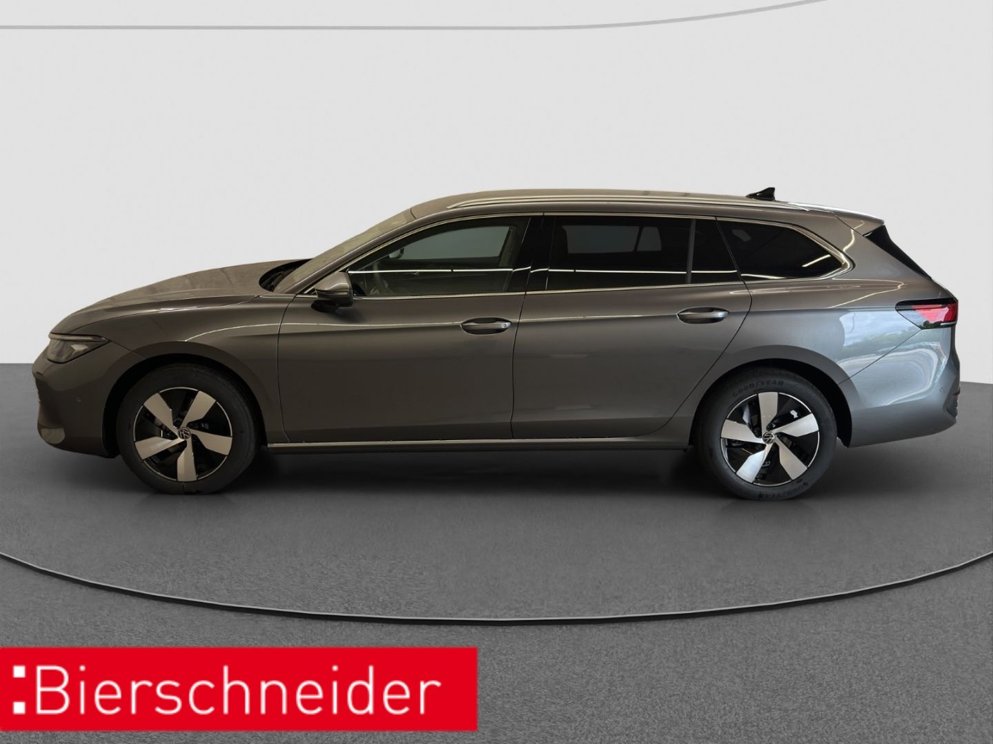 Volkswagen Passat Variant 1.5 eTSI DSG Business AHK 360  HU foto 4