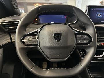 Peugeot 2008 - 12