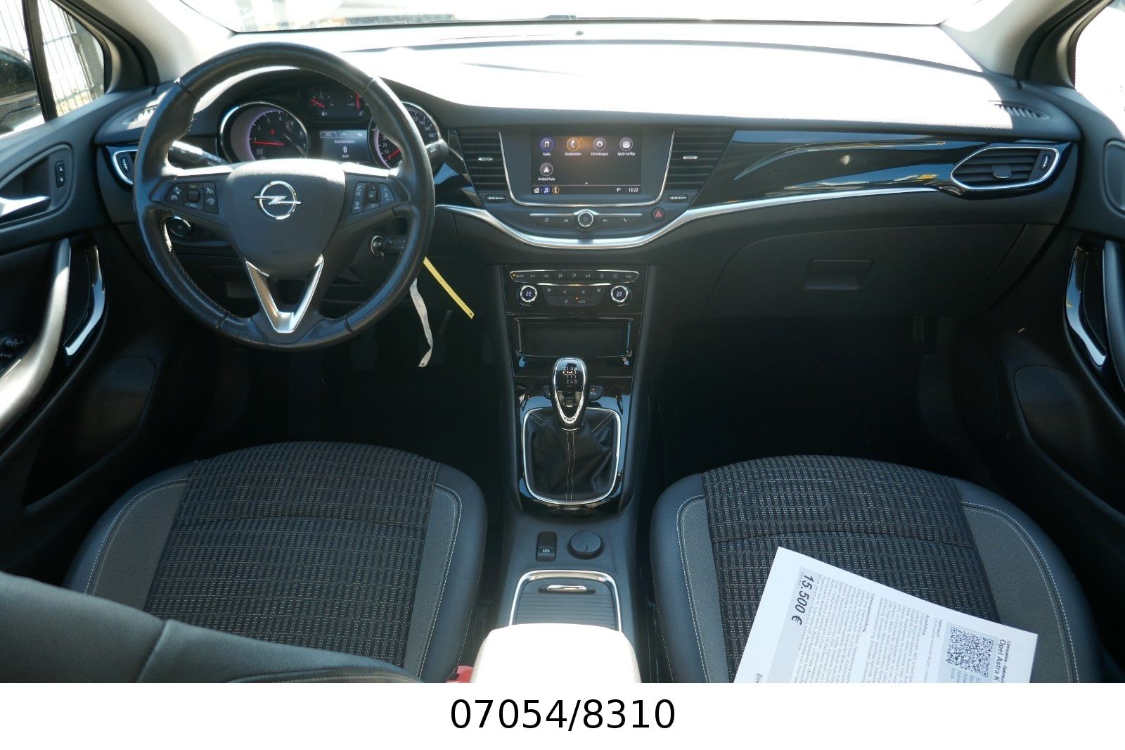 Fahrzeugabbildung Opel Astra K Lim./ Design & Tech
