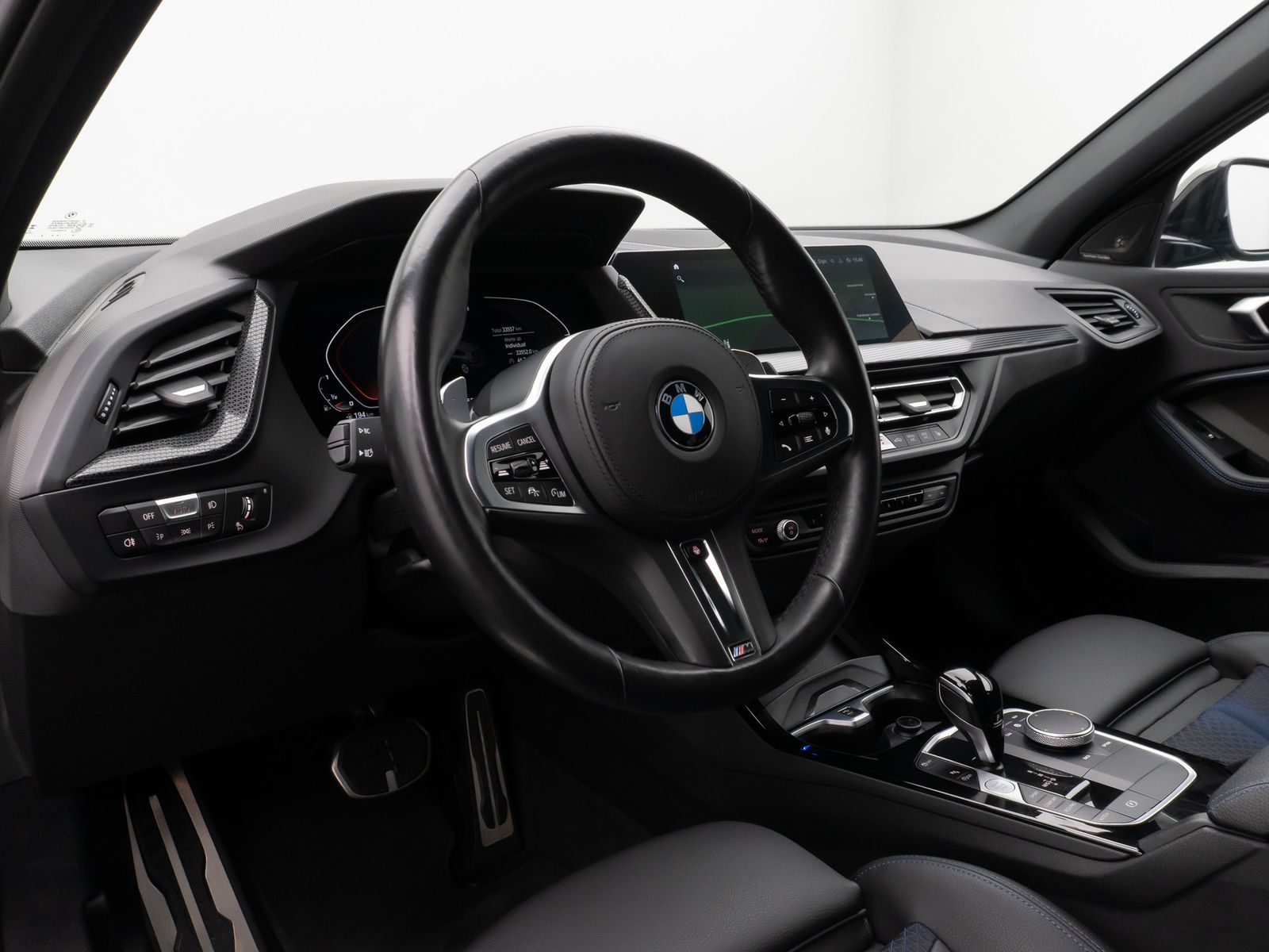 Fahrzeugabbildung BMW M135i xD HUD DAB H/K Komfort 19" Lenkradheizung