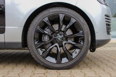 LAND ROVER Range Rover Vogue P400/ AHK/ STANDHZG./ PANO LAND ROVER Range Rover Vogue P400/ AHK/ STANDHZG./ PANO