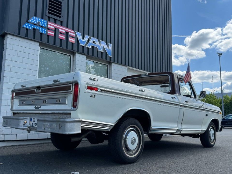 Fahrzeugabbildung Ford F 150 XLT Ranger 6.3V8 Long Bed Erstlack