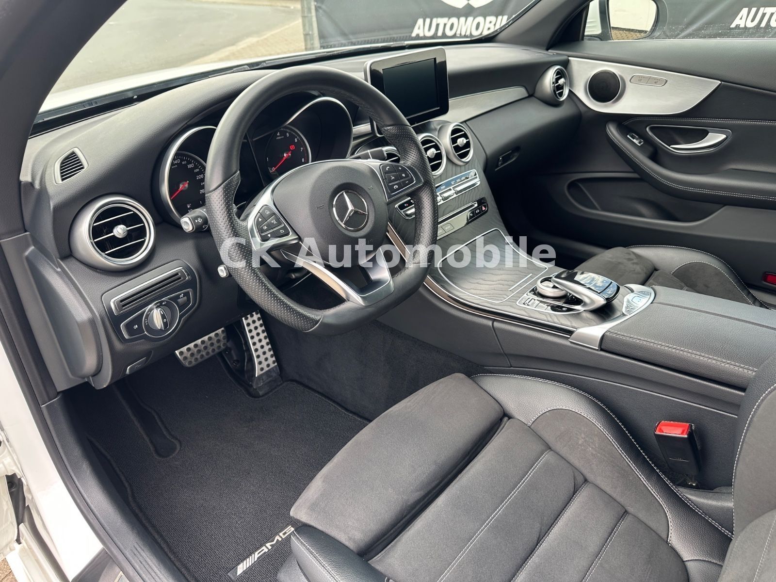 Fahrzeugabbildung Mercedes-Benz C200 Cabrio AMG-Line/Navi/ILS LED/Tempomat