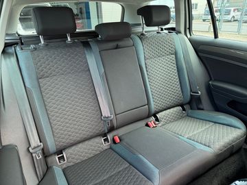 Volkswagen Golf Variant IQ.DRIVE 1,5l TSI 150 PS 7-Gang-DSG