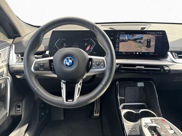 2025 BMW IX2 缩略图 14
