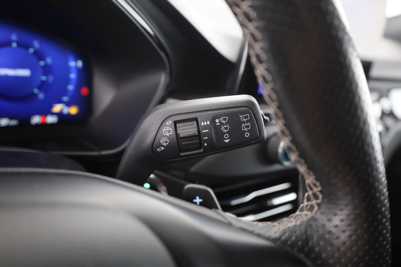 Ford Focus Turnier 2.3 EB ST LED Navi Kamera ACC AHK