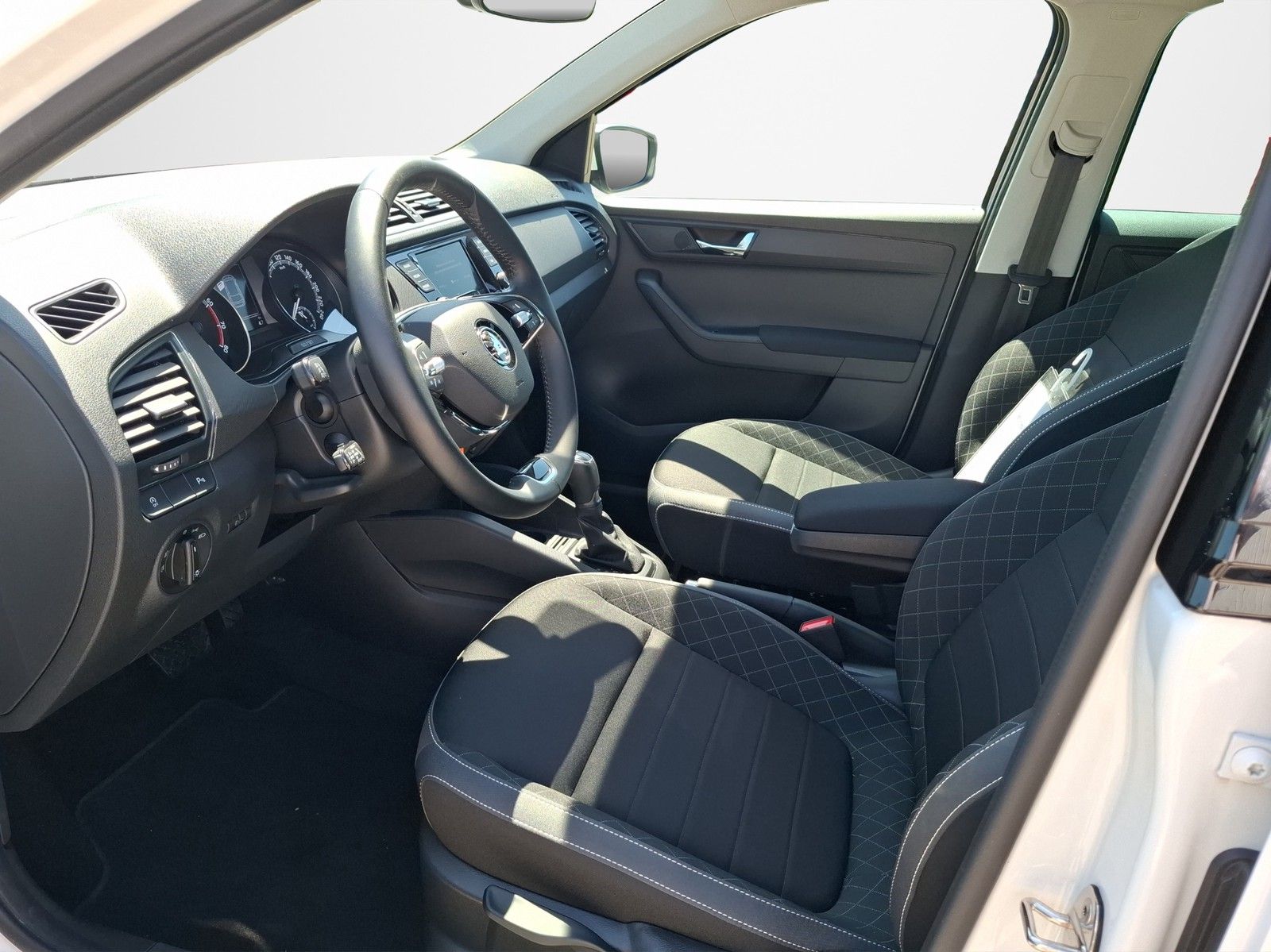 SKODA Fabia Combi 1.0 TSI Ambition DSG / KLIMA / SITZH - Image 9