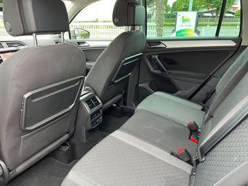 Volkswagen Tiguan - 10