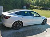 Tesla Model 3 Allradantrieb mit Dualmotor Performa... - Tesla aus 2022