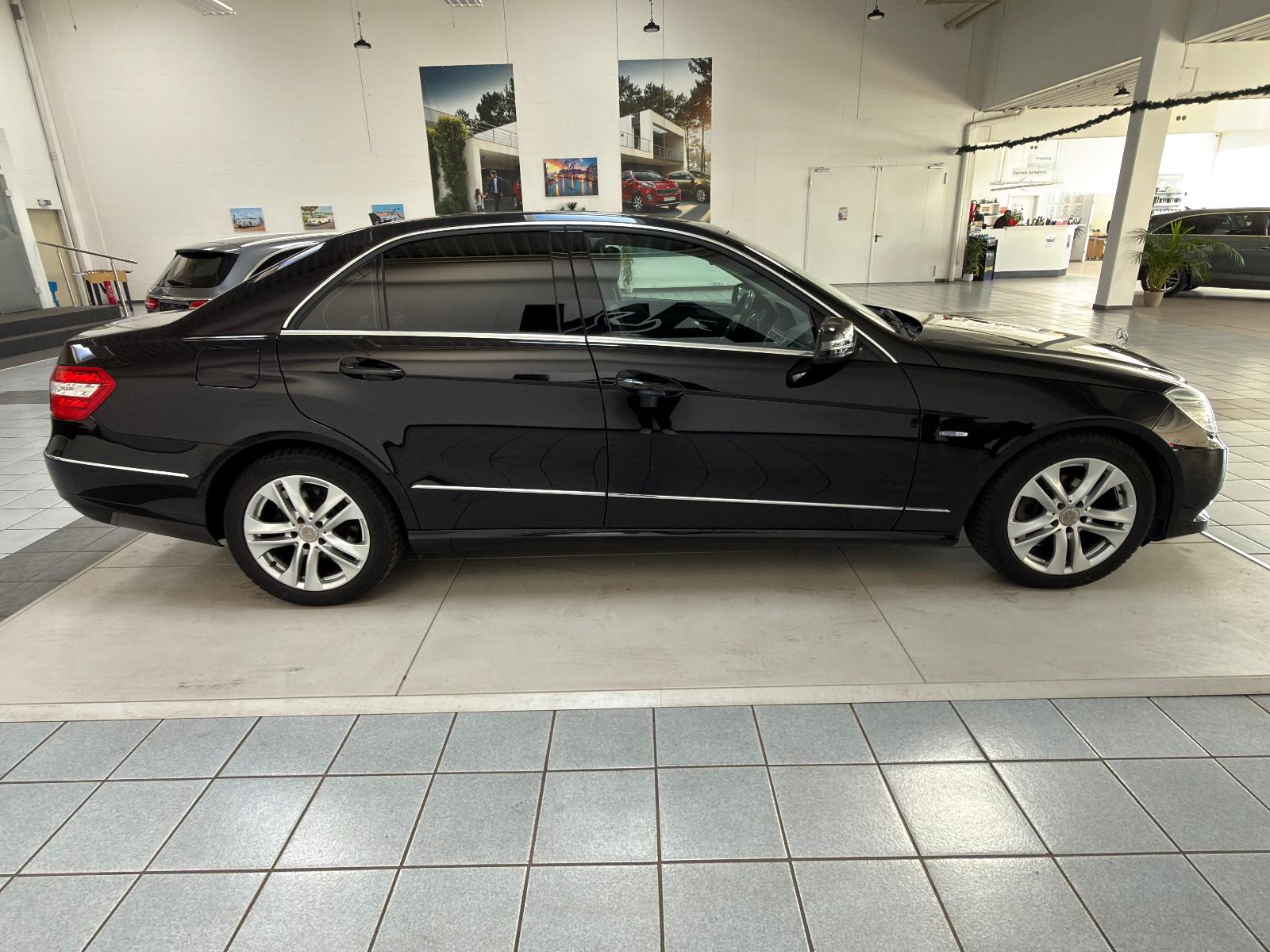 Mercedes-Benz E 200 Avantgarde, TÜV NEU,Automatik, Navi, Xenon