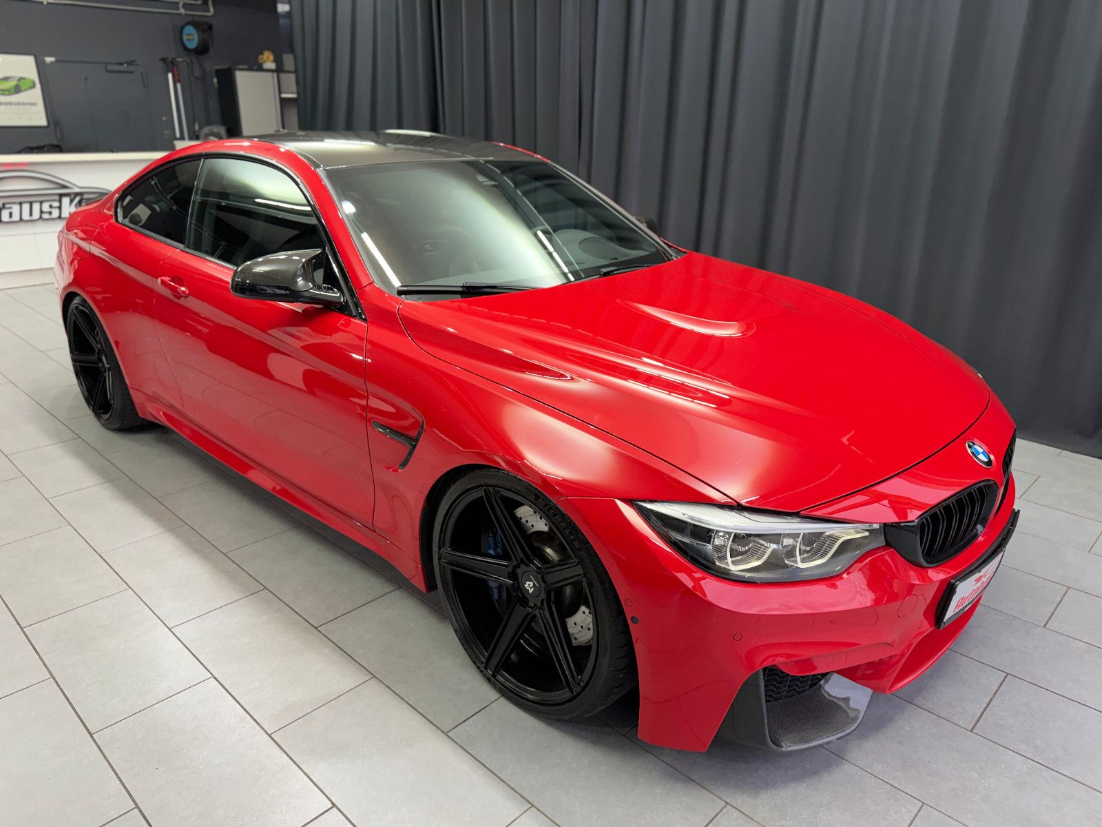 Fahrzeugabbildung BMW M4 Coupe |LCI|INDIVIDUAL|AULITZKY|KW|H/K|