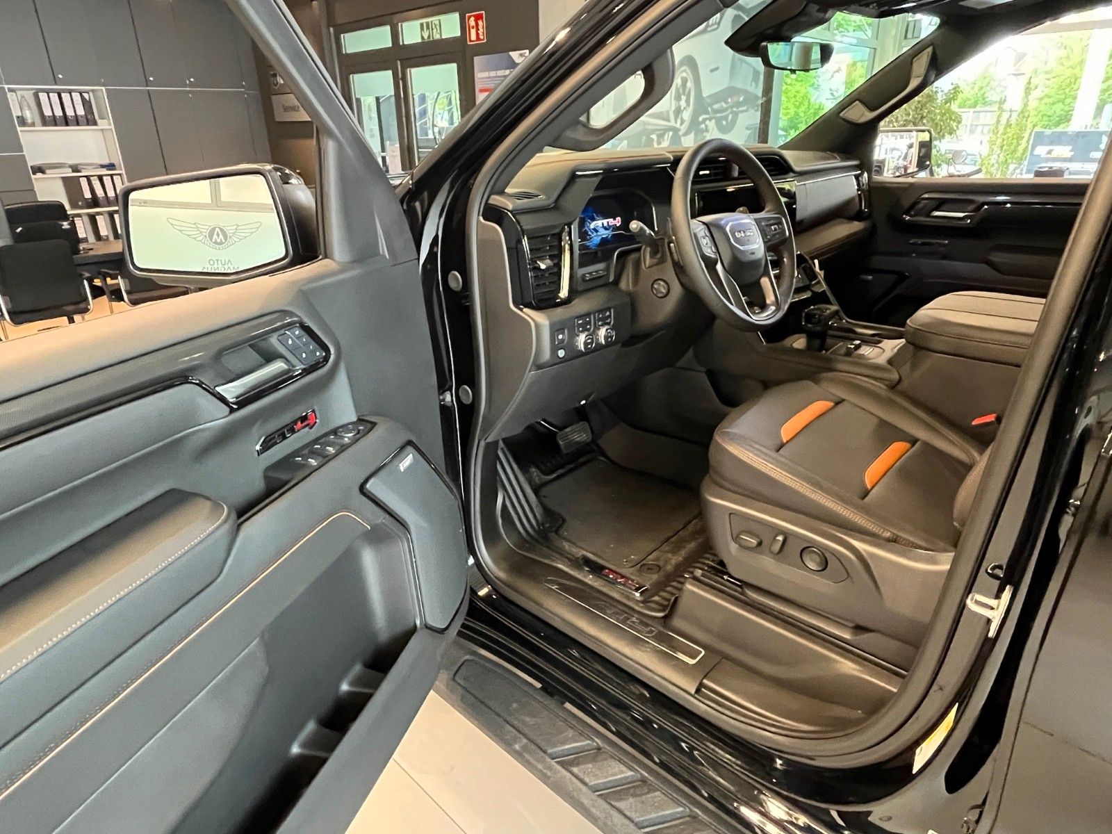 Fahrzeugabbildung GMC Sierra 1500 AT4 6.2 V8 Offroad*Klappenausp.*360°
