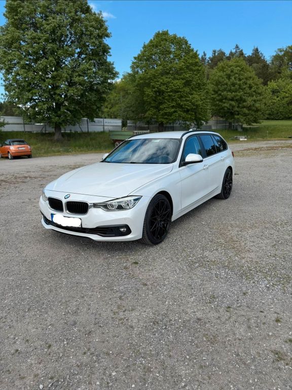 Image of BMW 330