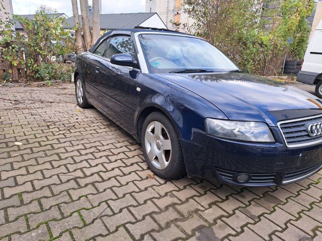 Audi A4 2,4 Cabriolet