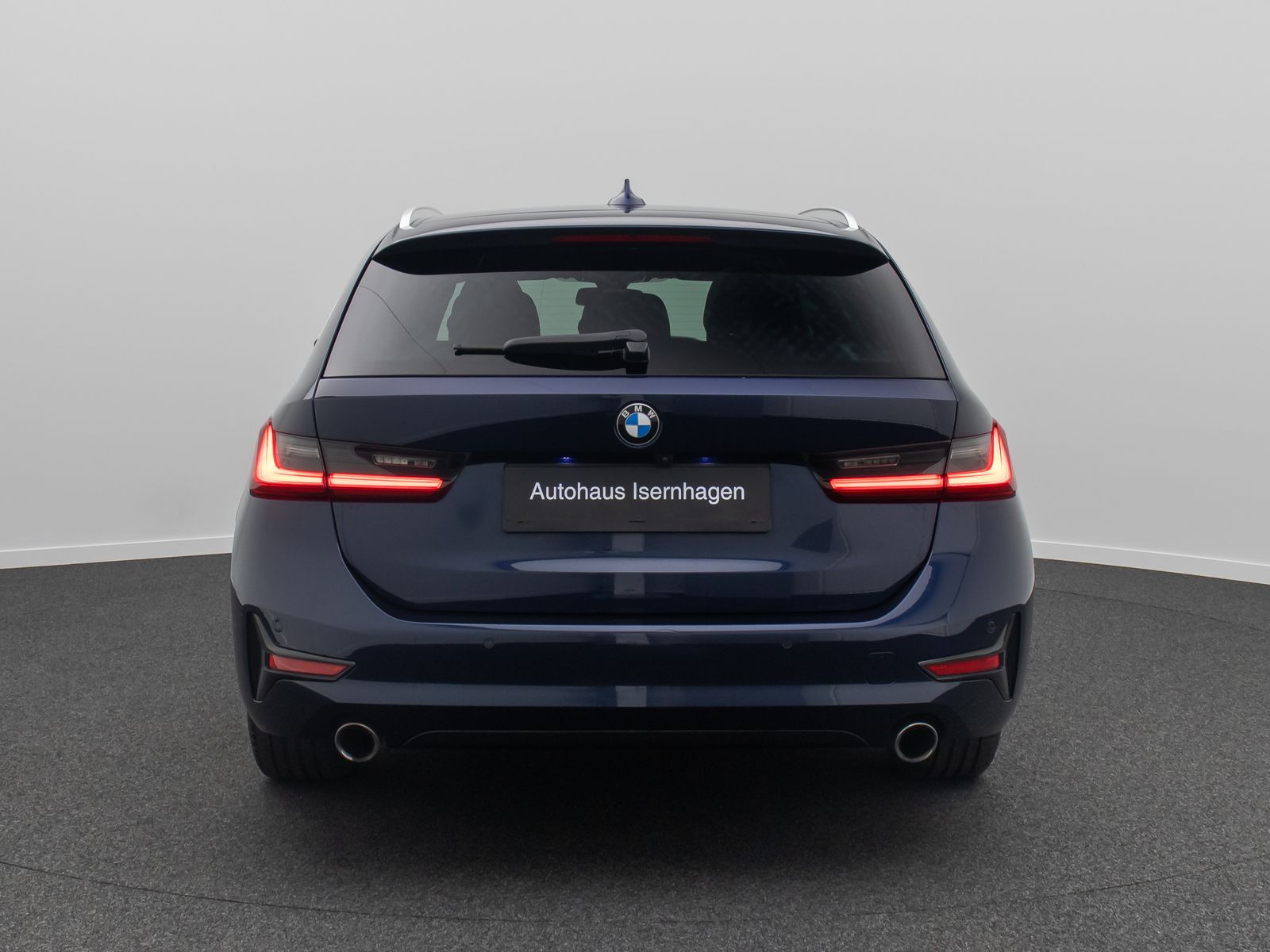 Fahrzeugabbildung BMW 330d xD SportLine DAB Laser DisKey HiFi Panorama