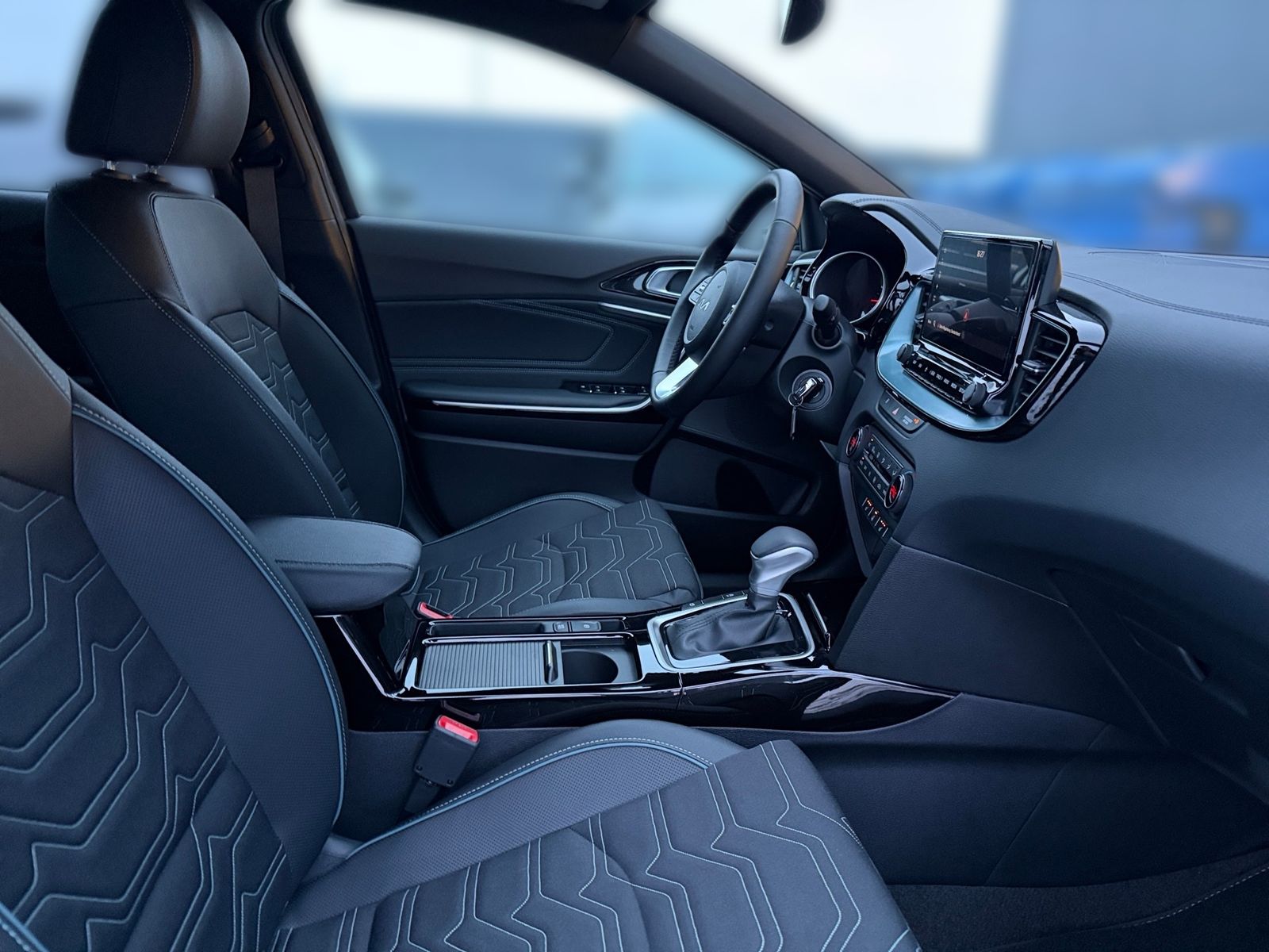 Fahrzeugabbildung Kia XCEED 1.6T 150 DCT NIGHTLINE