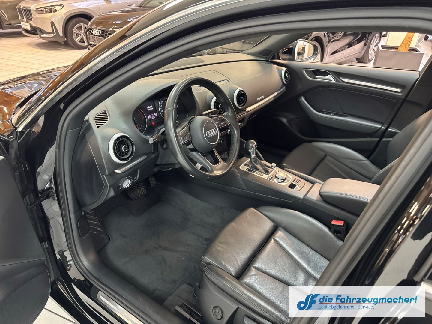 Fahrzeugabbildung Audi A3 Sportback quattro sport El. Panodach Leder LE