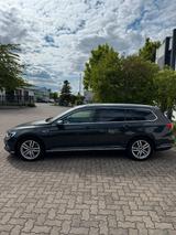 Volkswagen Passat 2.0  SCR 176kW DSG 4MOTION Highlin... - VW Passat Gebrauchtwagen in Hannover