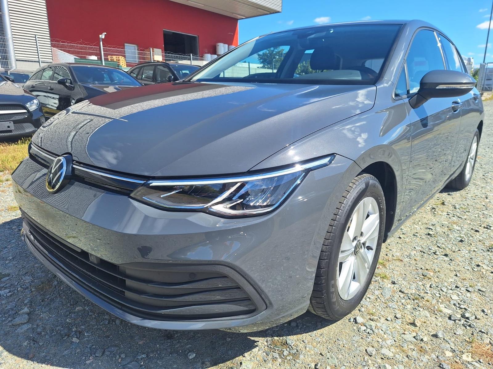 Volkswagen Golf VIII 1.0 TSI LIFE * VIRTUAL COCPIT * LED
