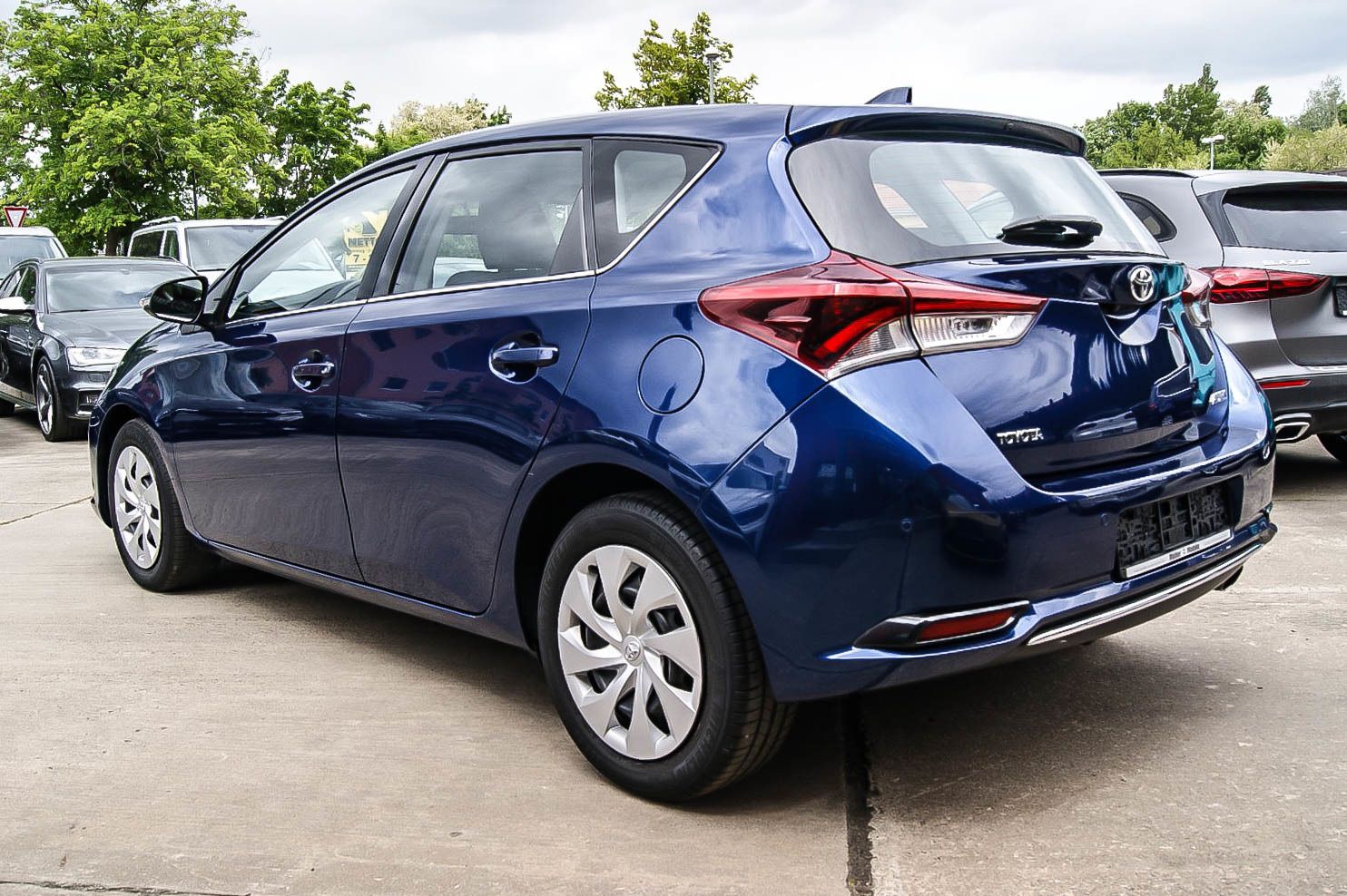 Fahrzeugabbildung Toyota Auris 1.2T Multidrive ECVT KAMERA KLIMA 24.500km