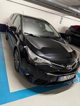 Toyota Avensis 2,0-l-D-4D Comfort Touring Sports Co... - Toyota Avensis mit Diesel-Antrieb: 2.2