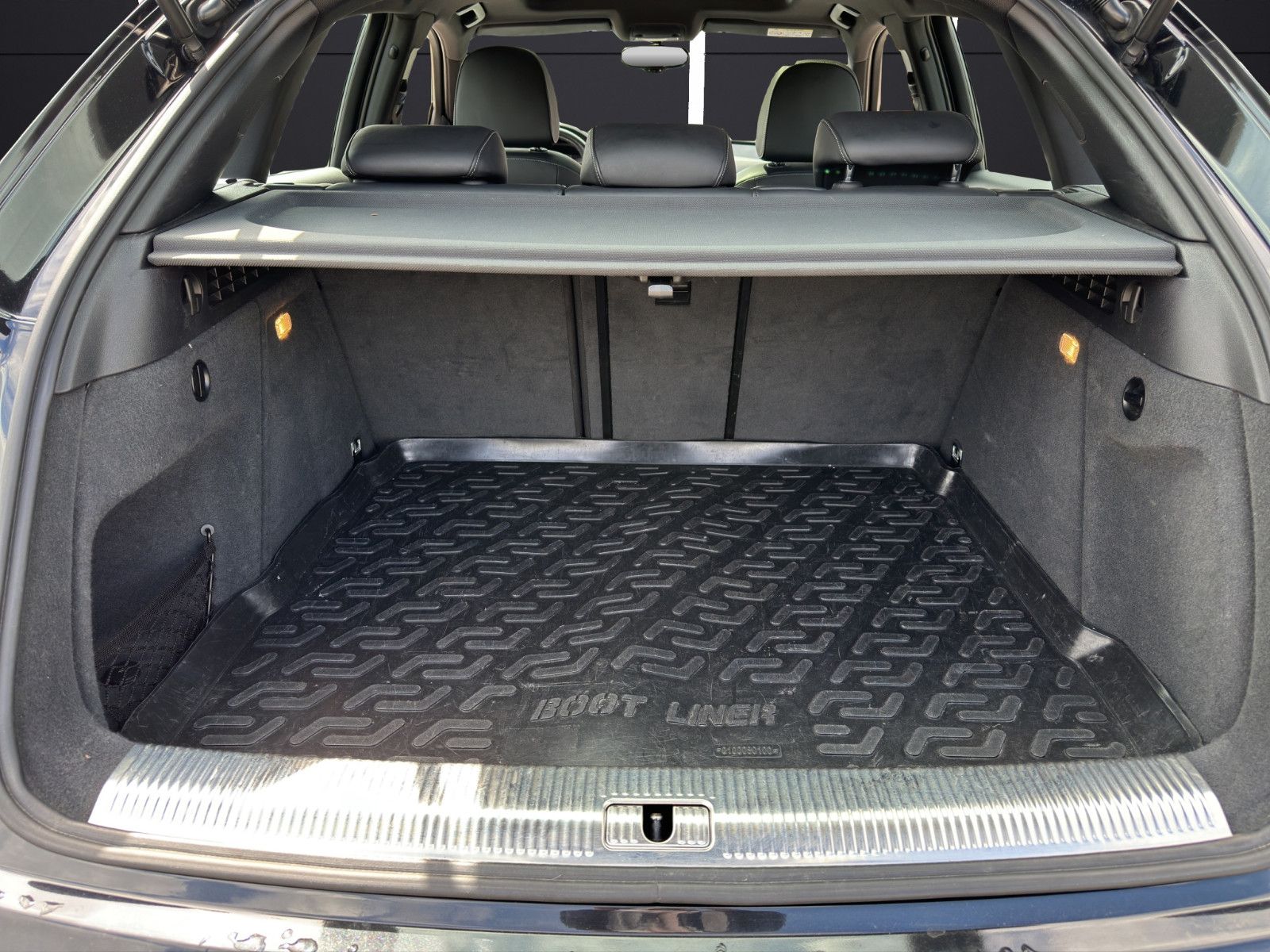 Fahrzeugabbildung Audi RSQ3 2.5 TFSI quattro *Carbon*Bose*Pano*Naviplus