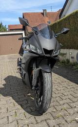 Yamaha YZF-R3 - SPORTLER VON 251 BIS 500 CCM