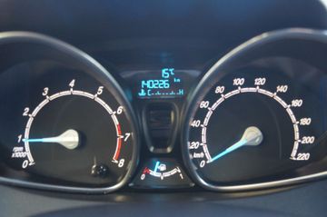 Ford B-Max Sync Edition KLIMA-TEMPOMAT-SHZG-PDC