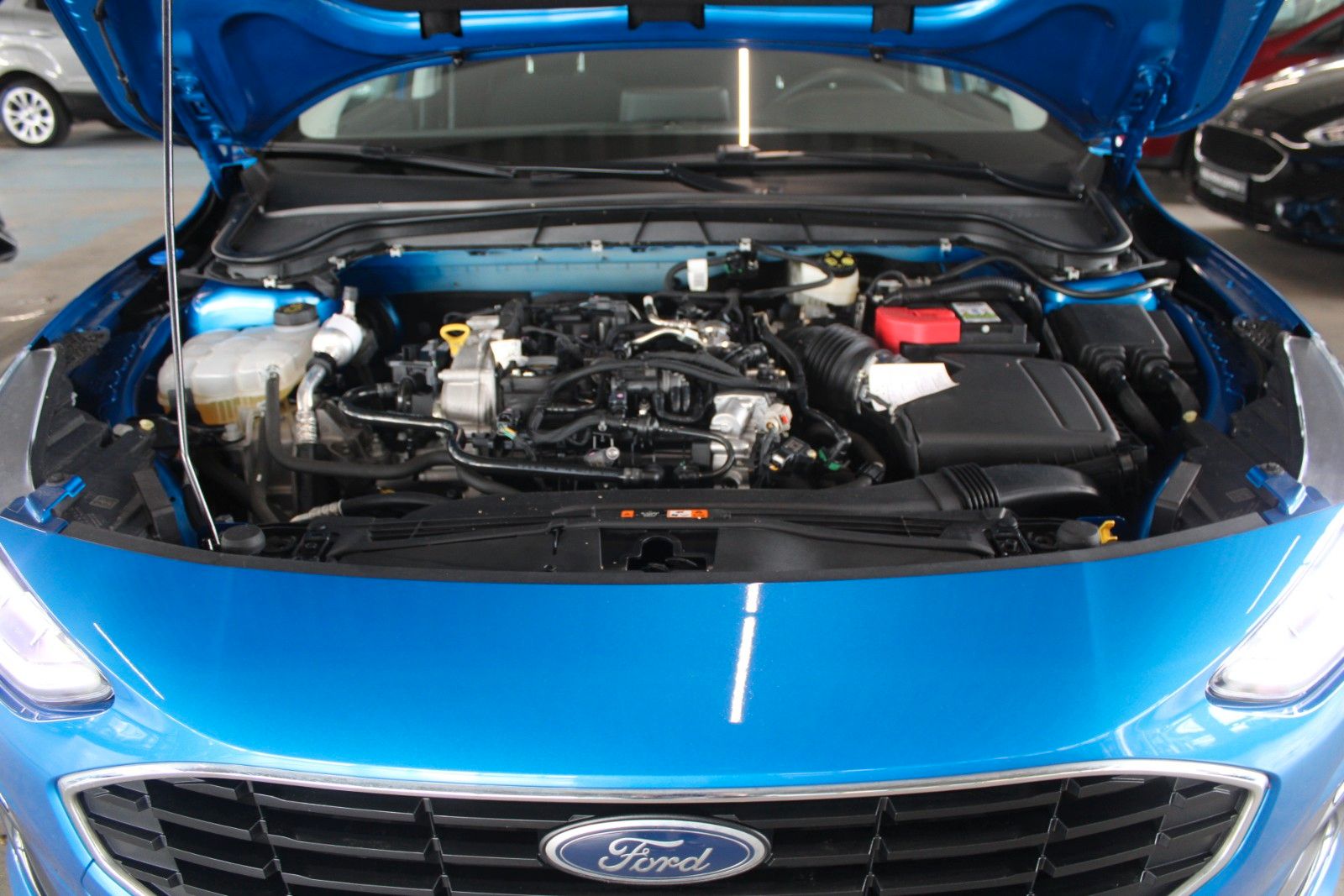 Fahrzeugabbildung Ford Focus Cool & Connect Aut. LED CAM PDC WinterPak.