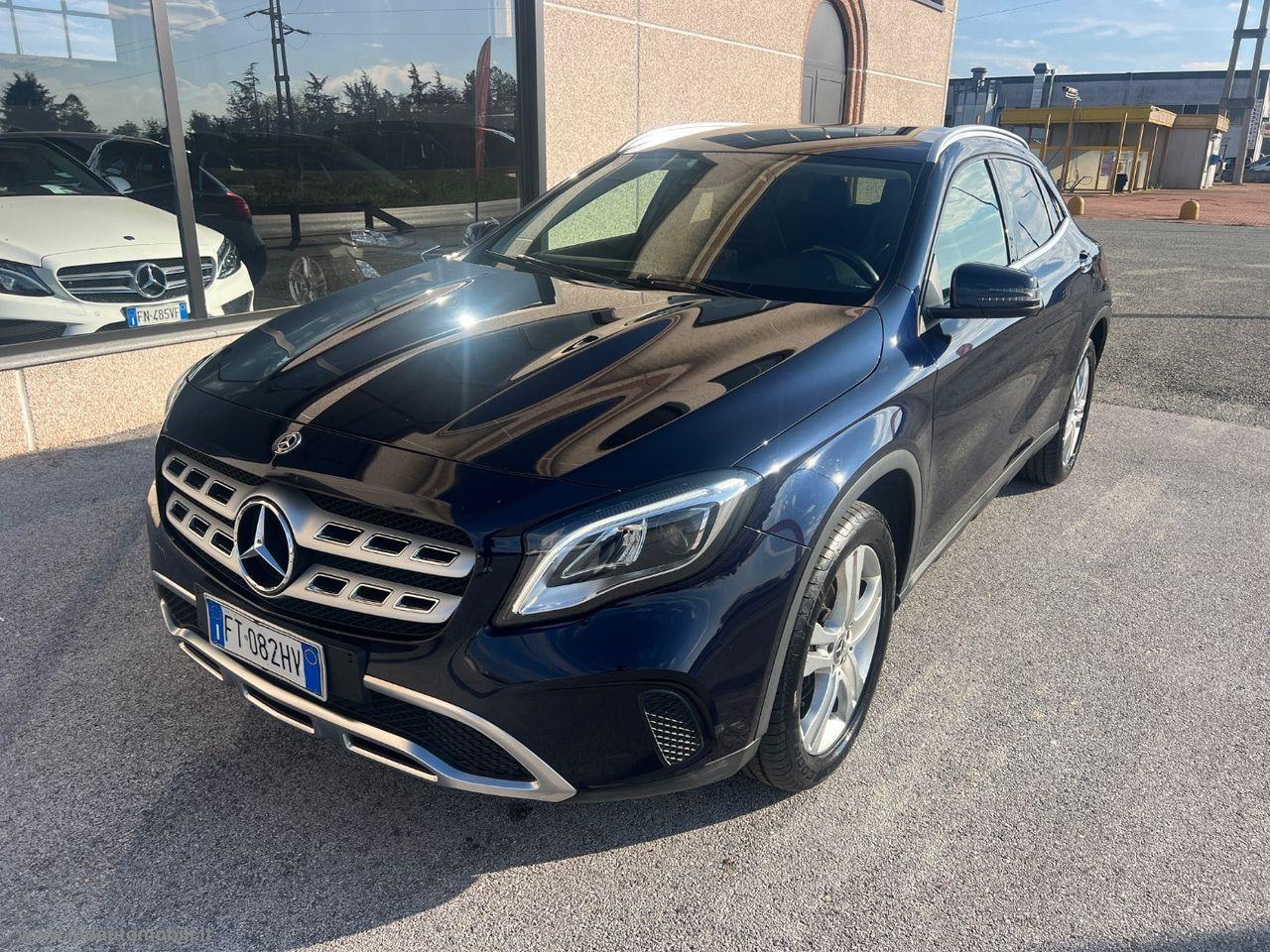 Mercedes-Benz GLA 200