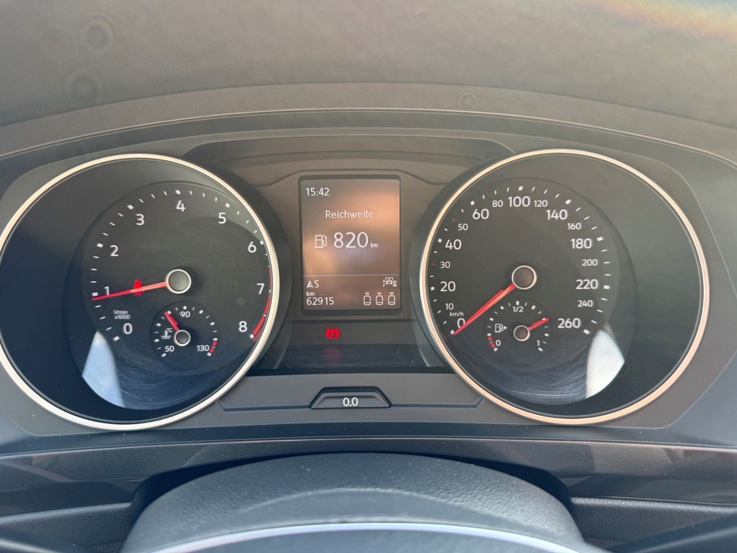 Fahrzeugabbildung Volkswagen Tiguan Comfortline ACC Navi LED PDC RFK WiPa Sic