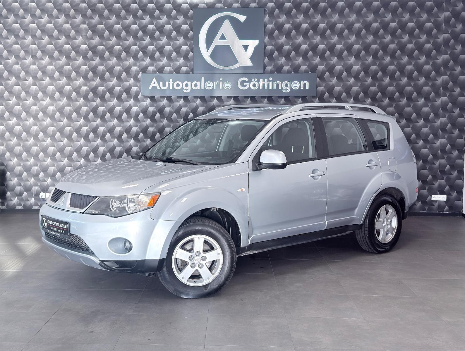 Mitsubishi Outlander 2.0 DI-D Invite/RFK/NAVI/AHK/KLIMA