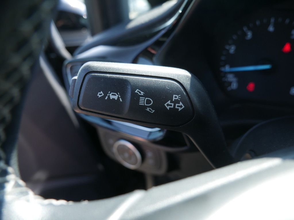 Fahrzeugabbildung Ford Fiesta 1.0 EcoBoost Titanium KLIMA SITZHEIZUNG