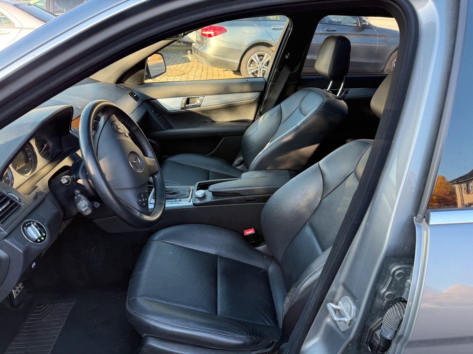 Mercedes-Benz C320 2008 — photo 5