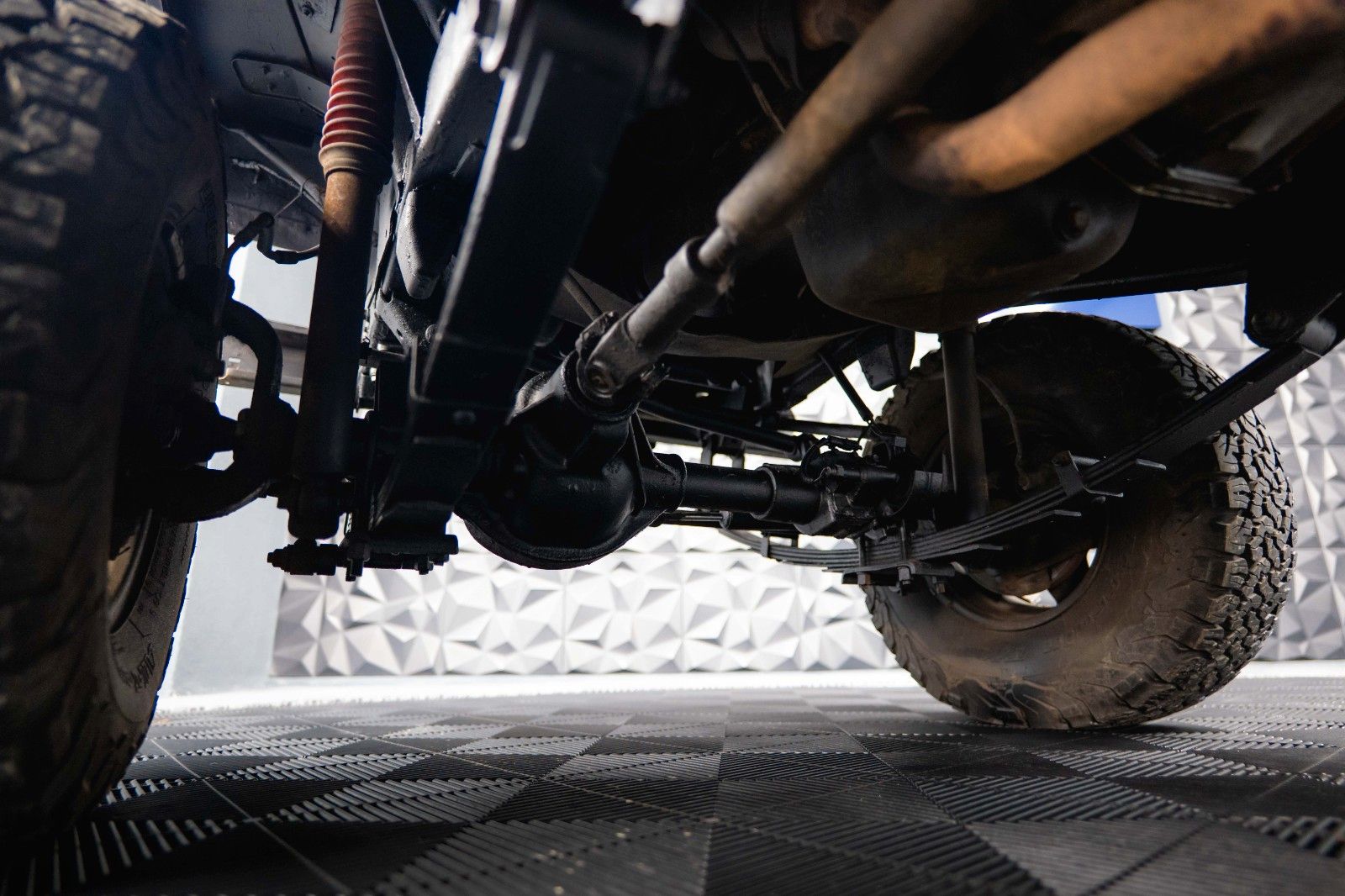 Fahrzeugabbildung Jeep Wrangler 4.0 Offroad 4x4 H-Zulassung *HardTop*