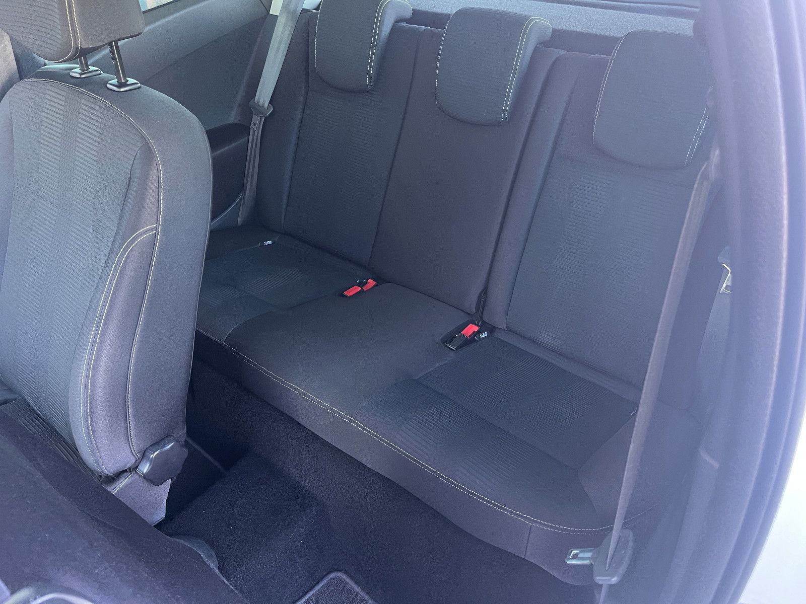 Fahrzeugabbildung Renault Clio III Night and Day Leichter Heckschaden !