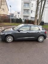 Audi A1 30 TFSI S tronic advanced Sportback advanced - Audi A1 Gebrauchtwagen in Frankfurt