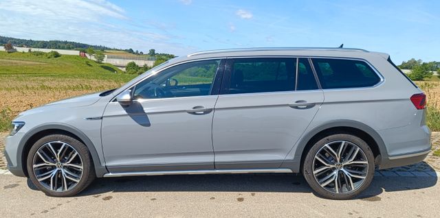 VW Passat Alltrack 2.0 TDI SCR 147kW DSG 4MOTIO...
