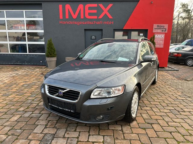 Volvo V50 Kombi 1.8 125 PS Tüv 7/26 SH 1.Hand