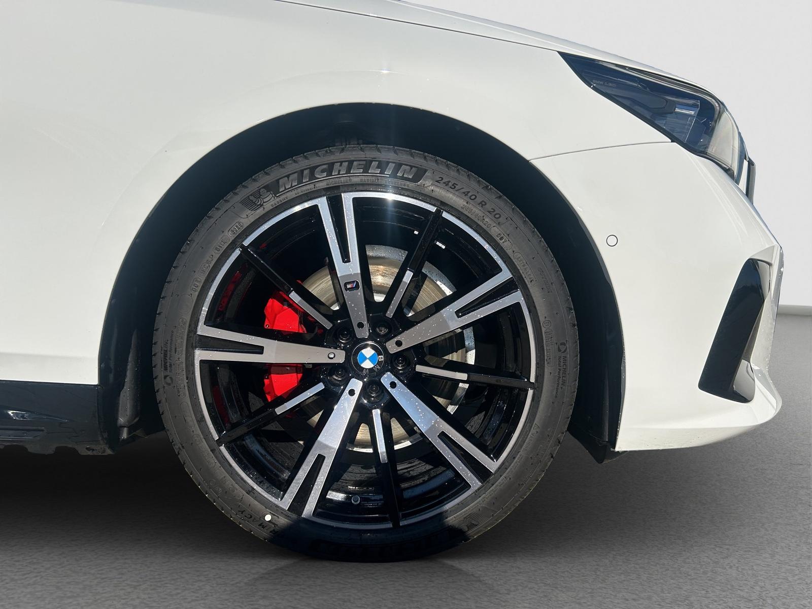 BMW 530e xDrive Touring M-Sport Hybr. UPE 87.380 EUR