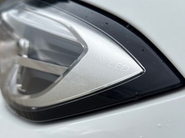 BMW 320i xDrive Limousine Sport Line DAB LED Shz