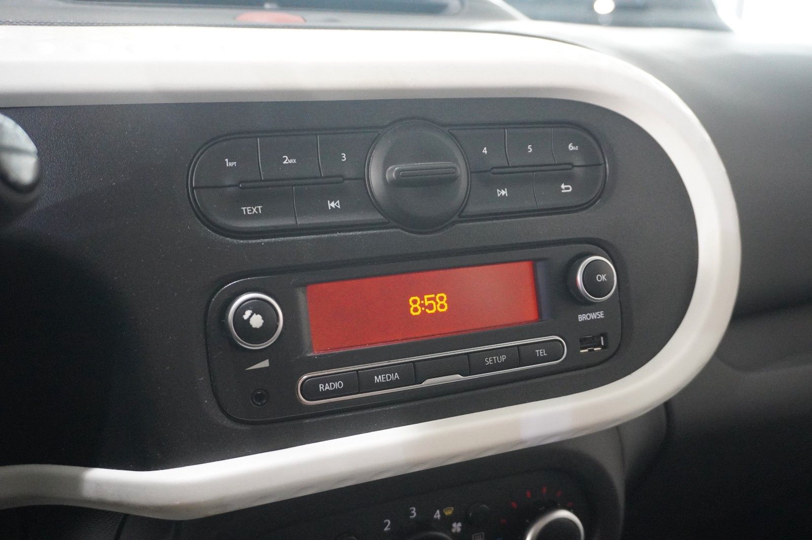 Fahrzeugabbildung Renault Twingo 1.0 SCE LIMITED 5-TÜR  LED/KLIMA/USB/BT