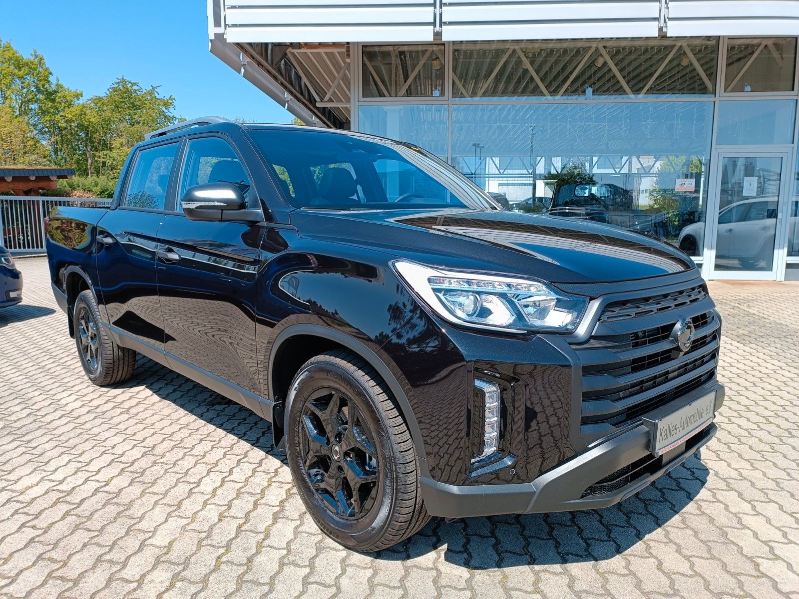Fahrzeugabbildung Ssangyong Musso Grand 2.2d 202PS AT 4x4 LEDER+XENON+SD+LRW