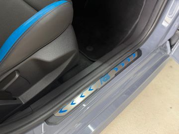 Ford Focus Lim. RS 2.3 AWD|SONY|DAB|Kamera|RECARO|LED