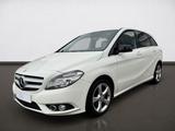 Mercedes-Benz B 180 BlueEficiency *PDC*LederSitz*SitzHeizung* - Mercedes-Benz B 180 in Frankfurt (Main)