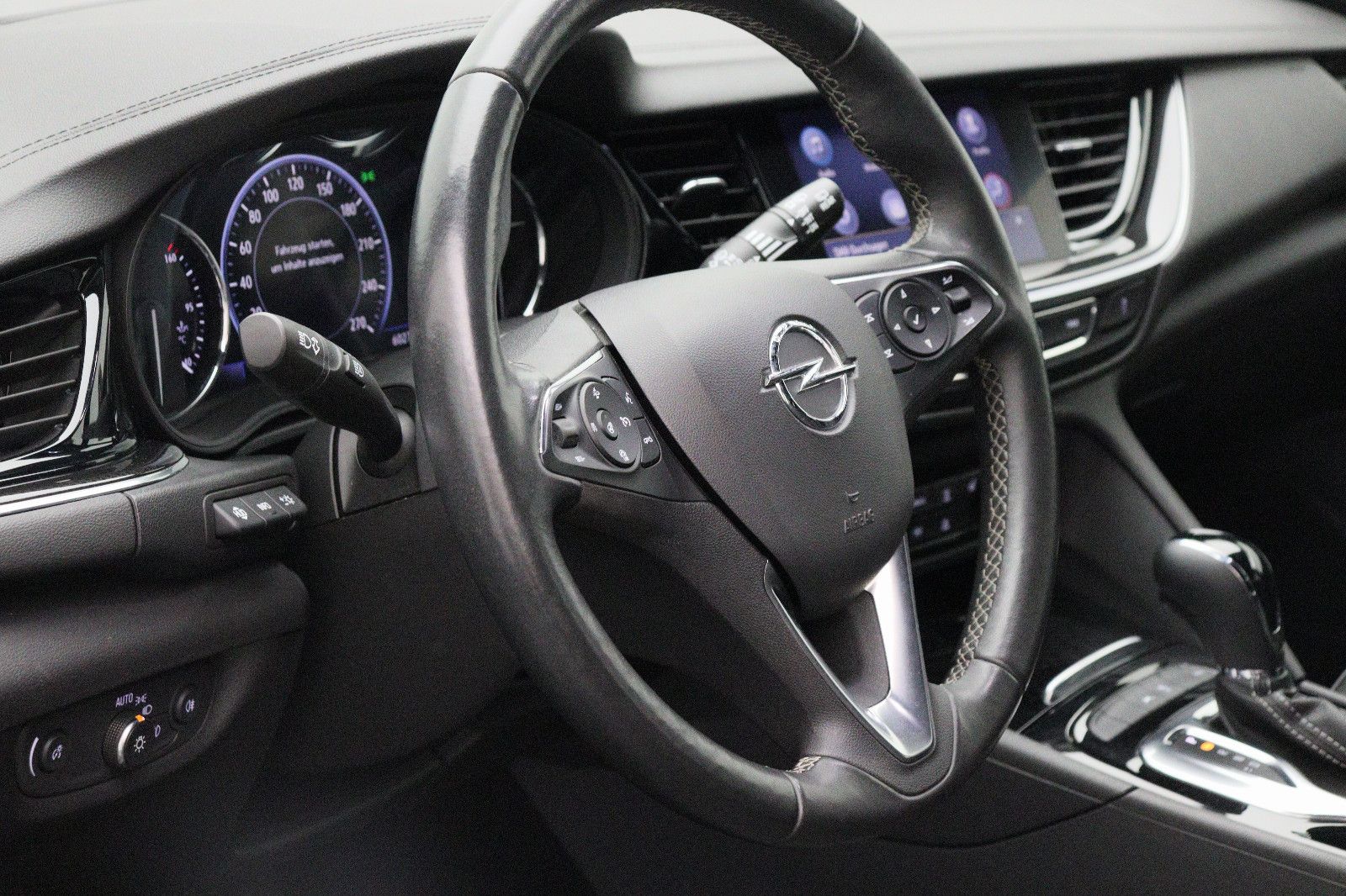 Fahrzeugabbildung Opel Insignia B Sports Tourer 2.0 Elegance