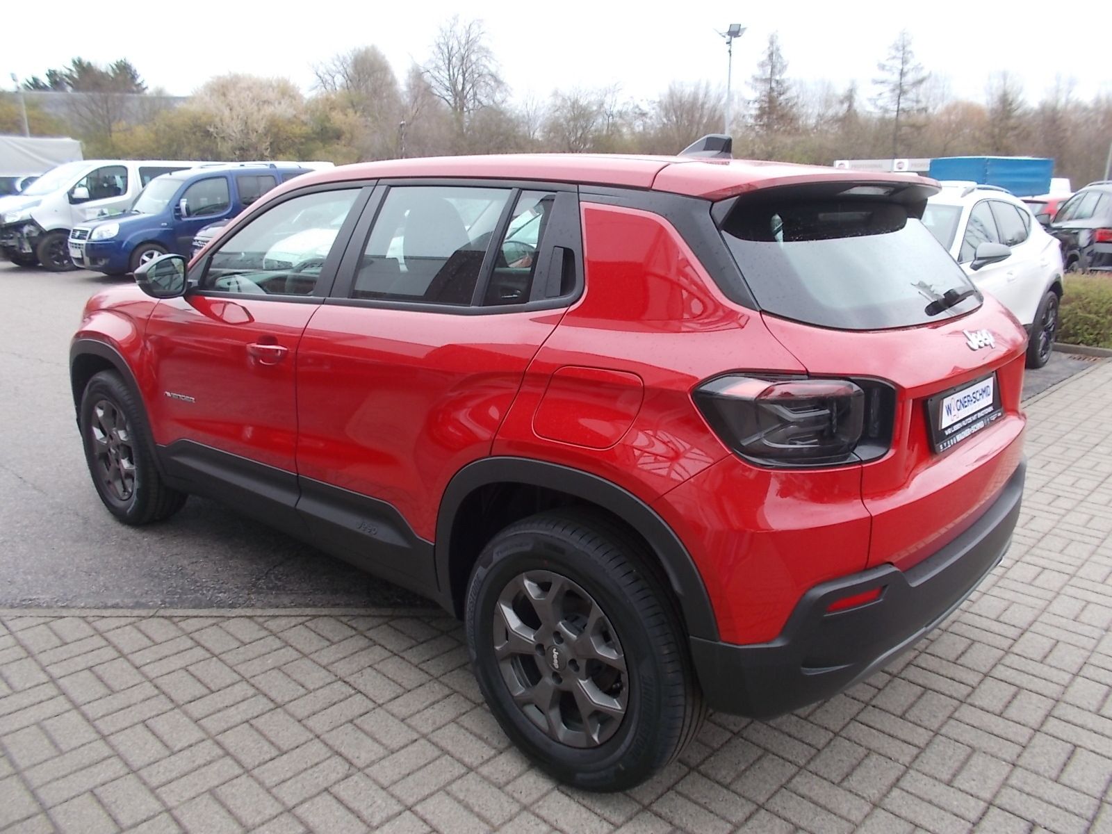 Fahrzeugabbildung Jeep Avenger Longitude 1.2 FWD + LED + NAVI