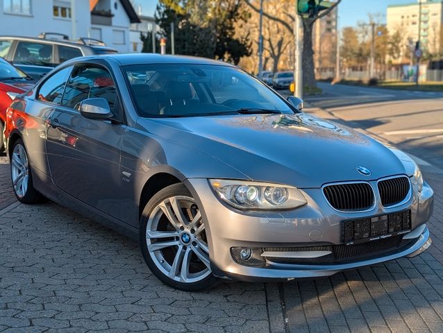 BMW 320d xDrive Coupe Xenon. PDC. Navi.